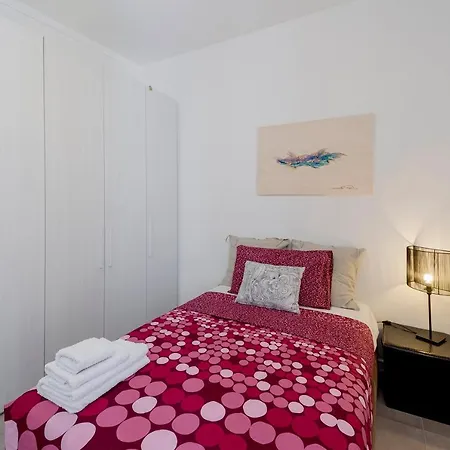 Corradi Lovely & Central Flat Apartment *