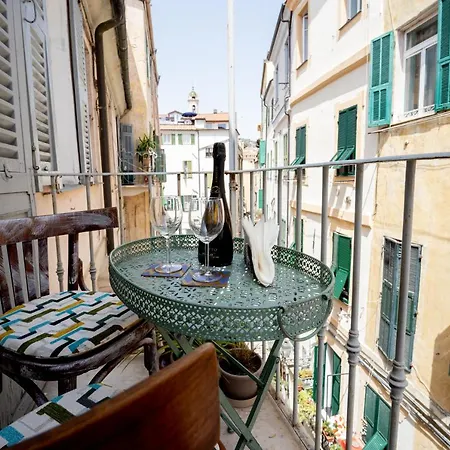 Corradi Lovely & Central Flat Sanremo